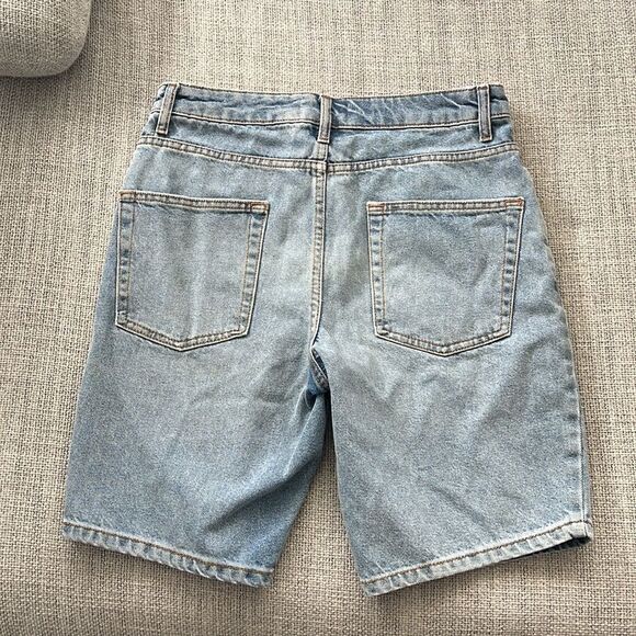 Asos Design Bermuda Jean Shorts Womens Size 30‎ inches Medium Small - Picture 6 of 7